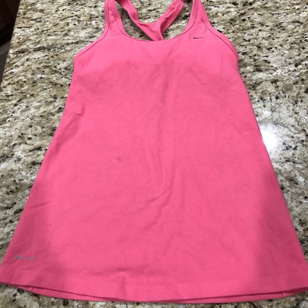 Nike tank